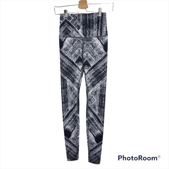 Lululemon Wunder Under Pant *Full-On Luon (Roll Down) Heat Wave White Black - Picture 1 of 9